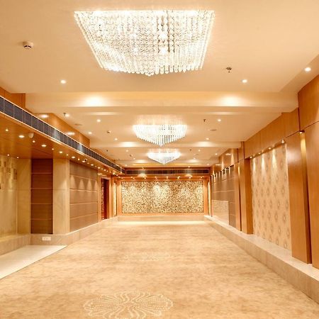 Kyriad Hotel Jaipur By Othpl Exteriör bild