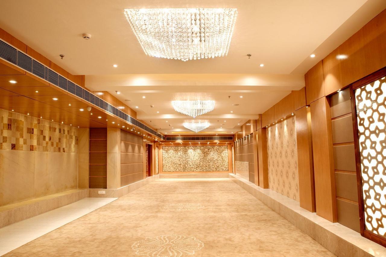 Kyriad Hotel Jaipur By Othpl Exteriör bild