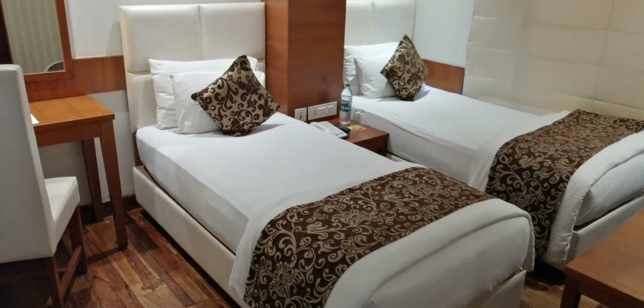 Kyriad Hotel Jaipur By Othpl Exteriör bild